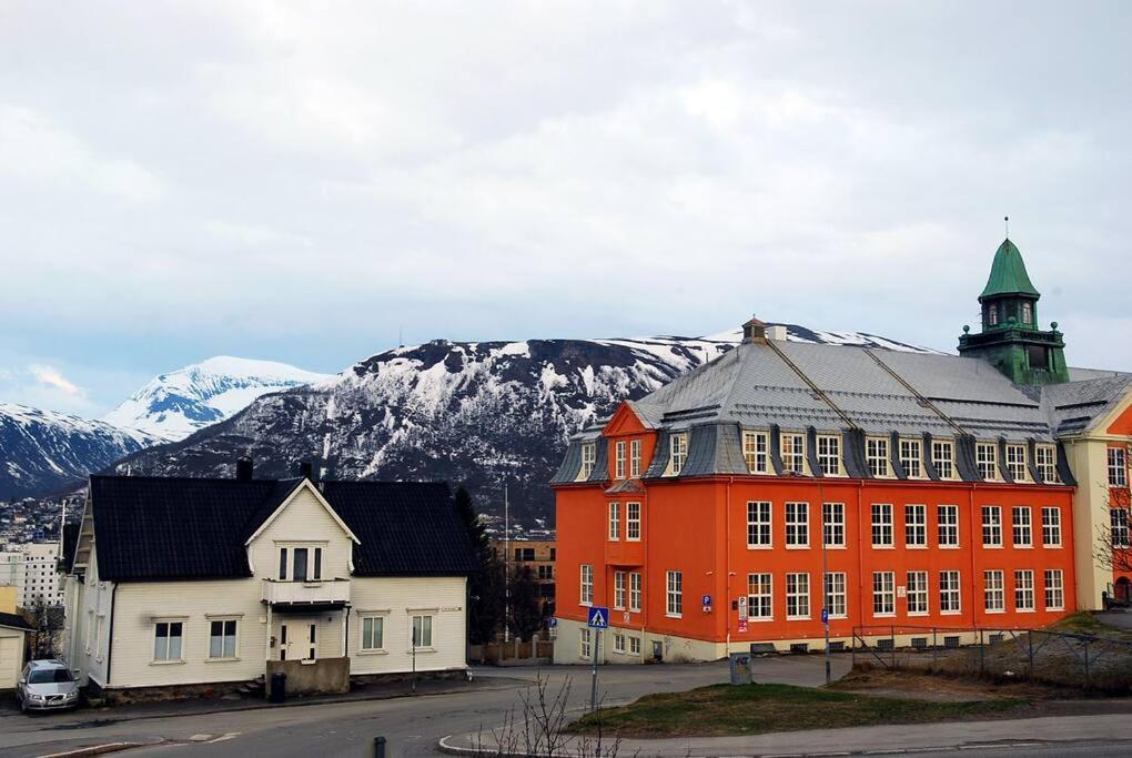 Central With A View Tromsø Exterior foto