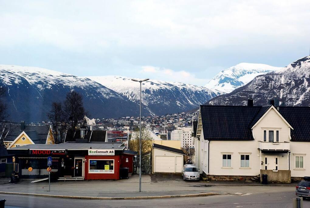 Central With A View Tromsø Exterior foto